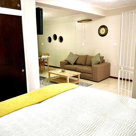 Laboria 102 & 103 Apartamento Harrismith Exterior foto